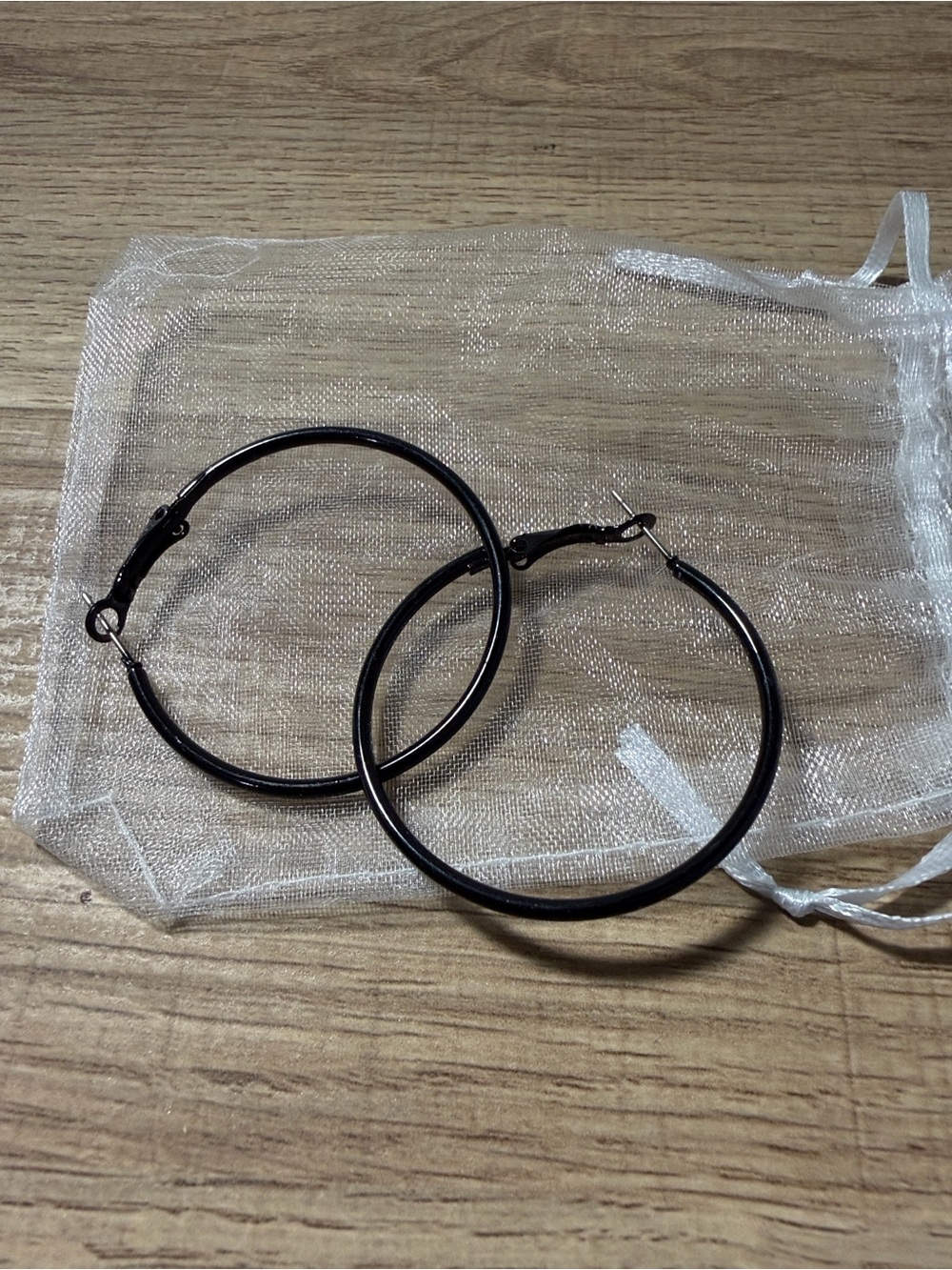 NWOT Source Unknown Black Hoop Earrings